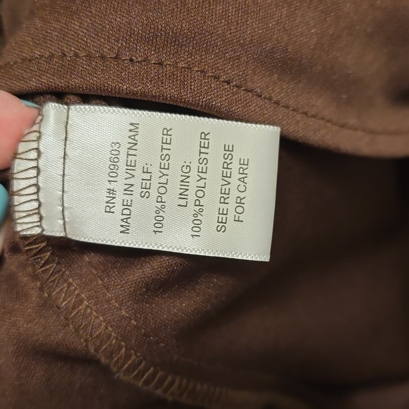 Dress - Picture 4 of 4